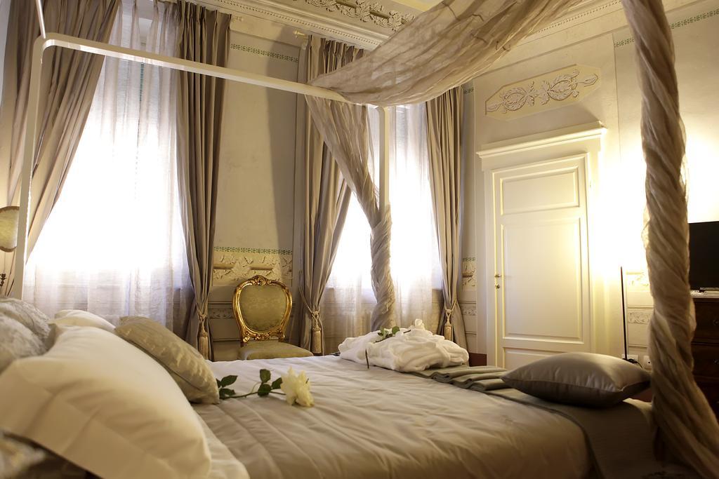 Residenza D'Epoca -Santa Caterina Bed and Breakfast Pisa Kamer foto